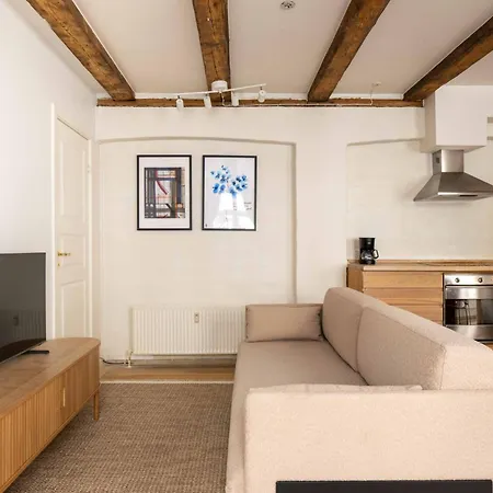 Modern Ground Floor Apartament *