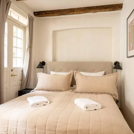 Modern Ground Floor Апартаменты *